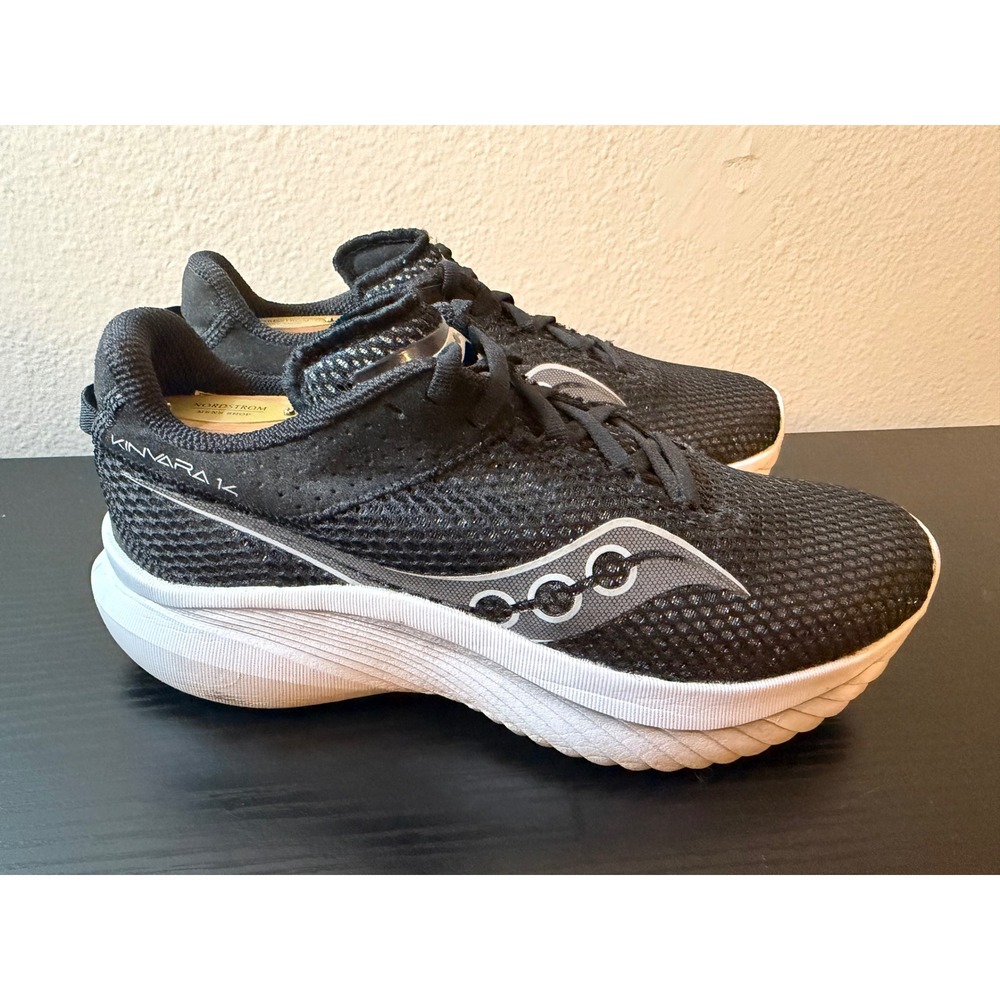 Saucony Kinvara 14 Womens Running Shoes Black White S10824-05 Size 7.5